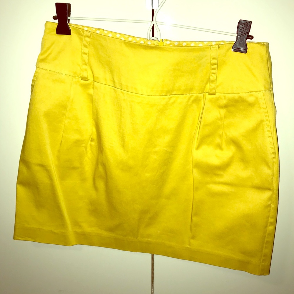 Women’s yellow midi skirt size large